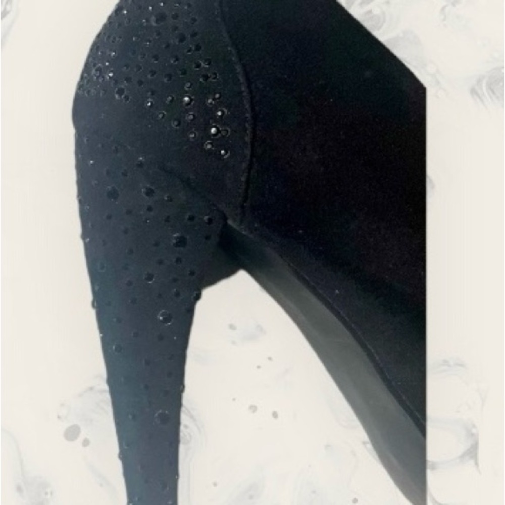 George black high heels with black rhinestones. Size 8 - Picture 6 of 9